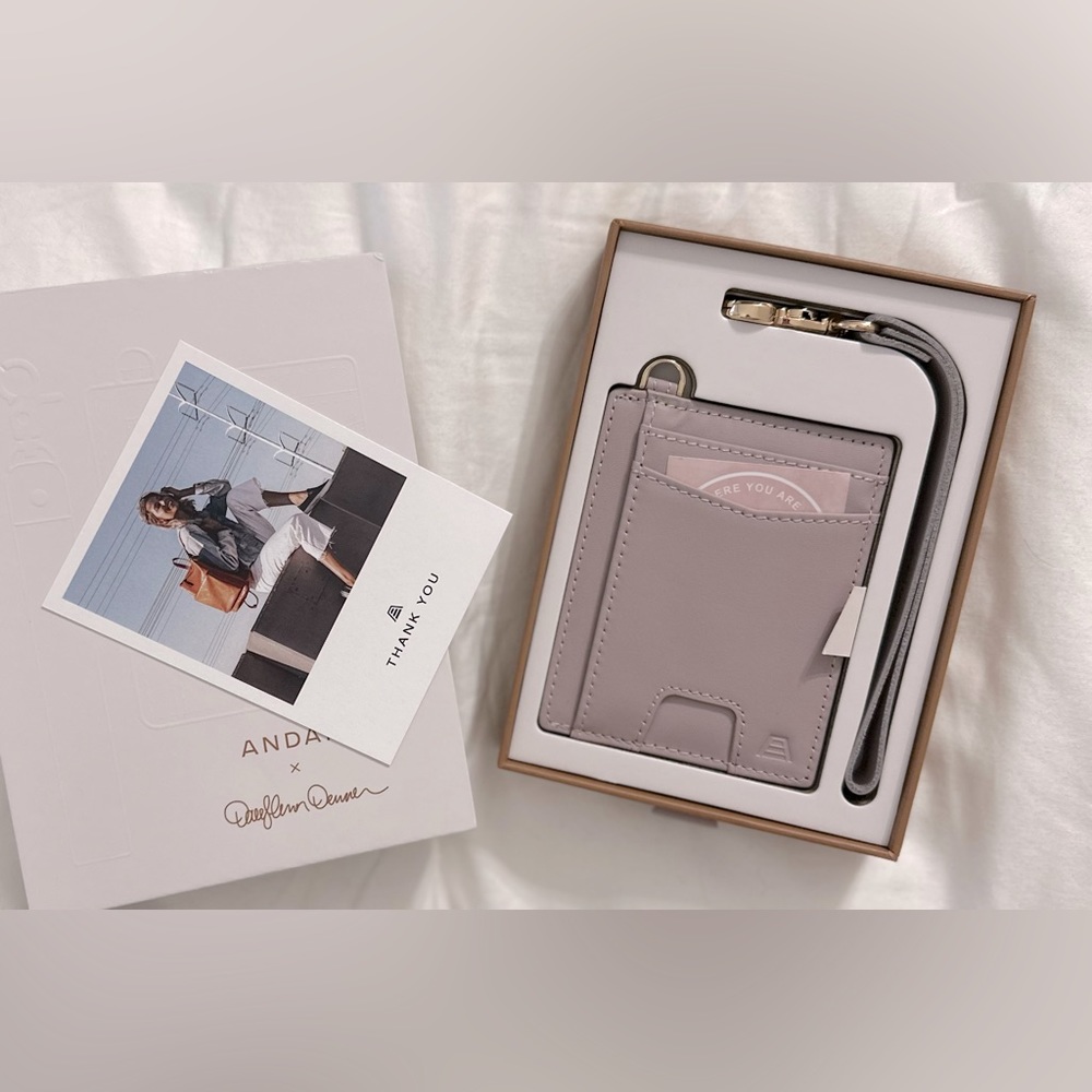 Andar x Darryl Ann Denner - The Denner Wallet in Lilac NWT
